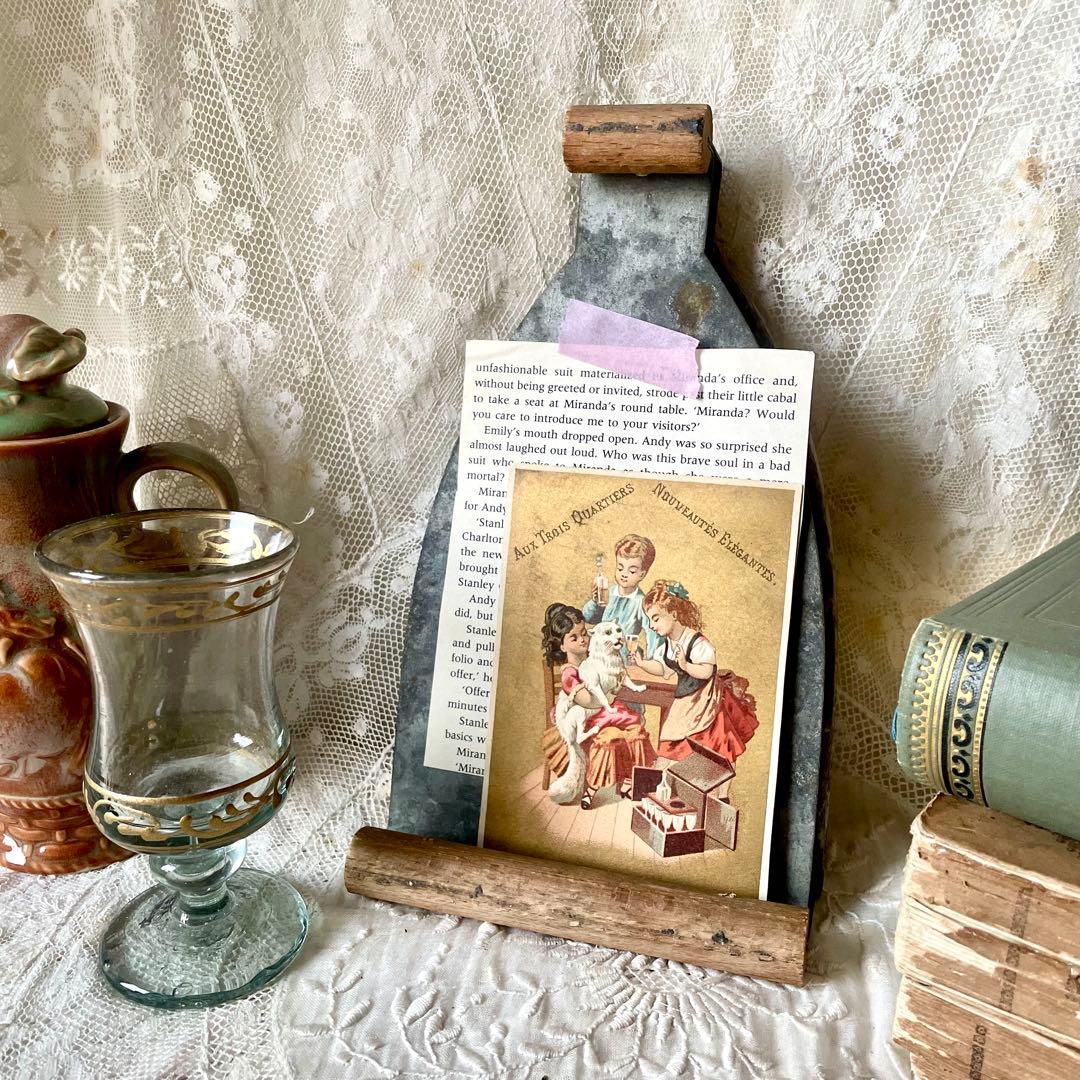 木と金属のアイロン台　北欧ヴィンテージ　アンティーク　フォトスタンド　フレーム