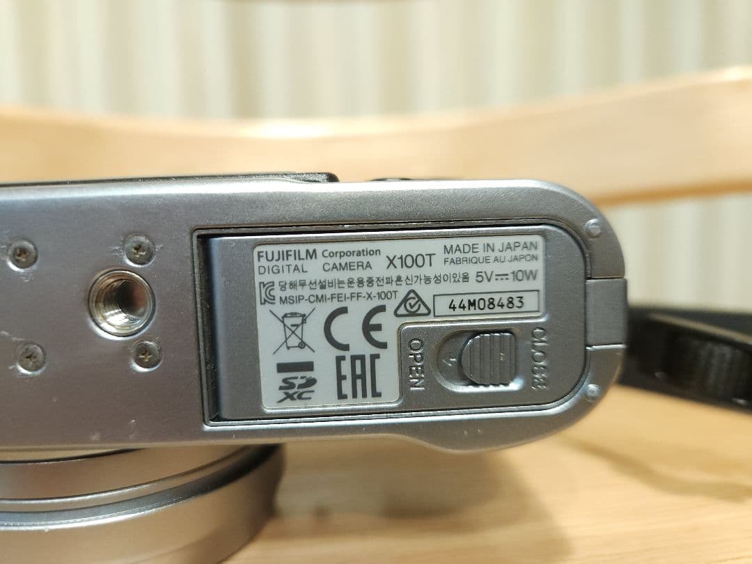 Fujifilm X100T コンパクトデジタルカメラ