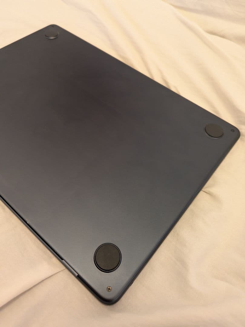 MacBook本体 MacBook Air M2 13.6 16G 256G