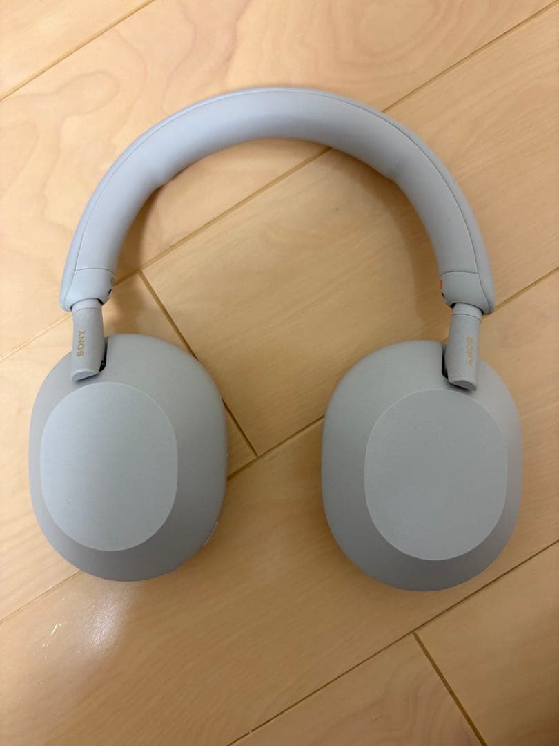 ヘッドホン SONY WH-1000XM5(S) SILVER