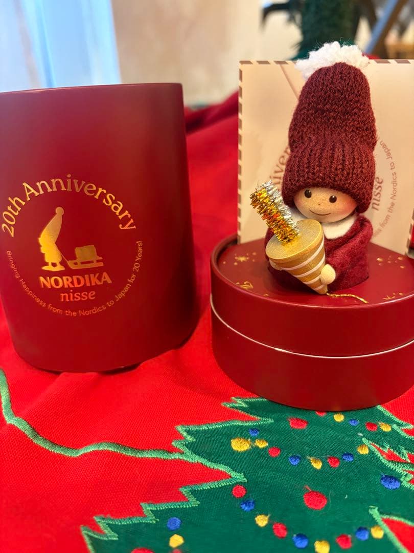 ノルディカニッセ　２０周年記念セレブレーションシリーズ　クラッカーを持った男の子