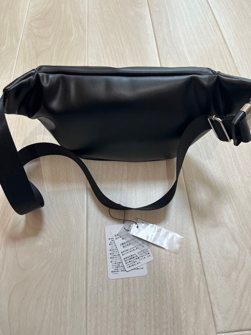 みーさん　MARY QUANT ブラック ボディバッグ