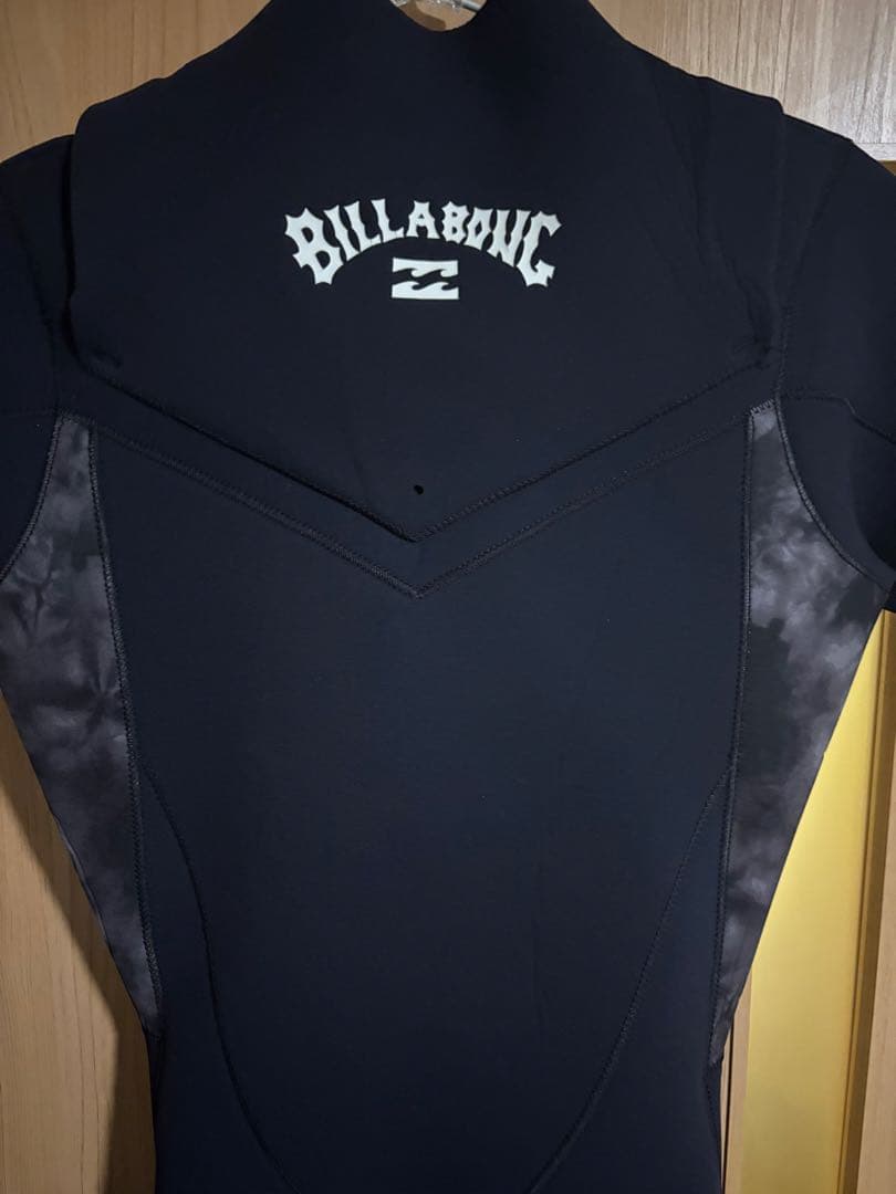 BILLABONG シーガルウェットスーツ　フロントジップ　Lサイズ