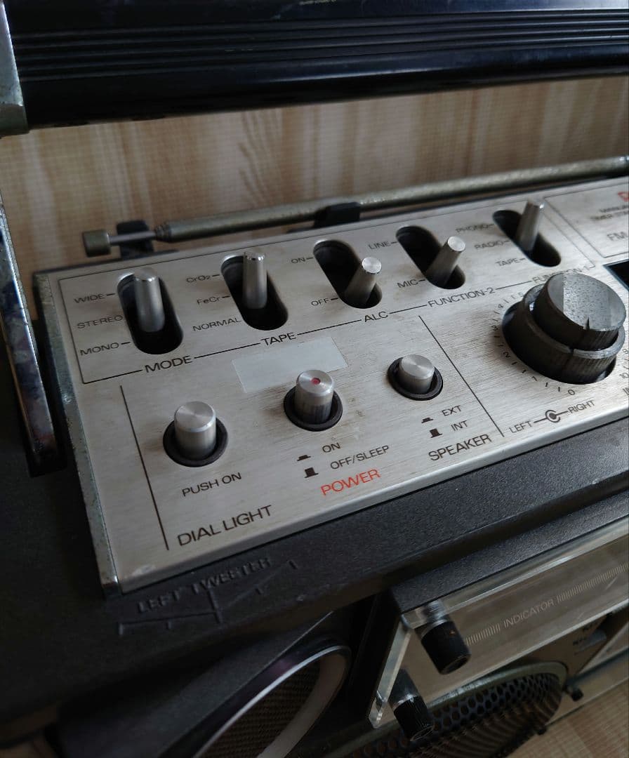 ■■【貴重・1979年製】SANYO　MR9600 ラジカセ