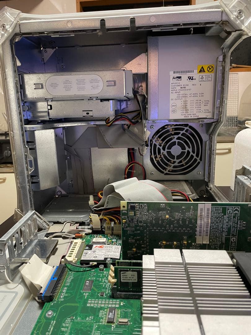 Apple PowerMac G4 クイックシルバー　800Mhz