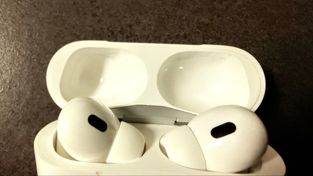 【美品】Apple AirPods Pro第2世代 本体【正規品】