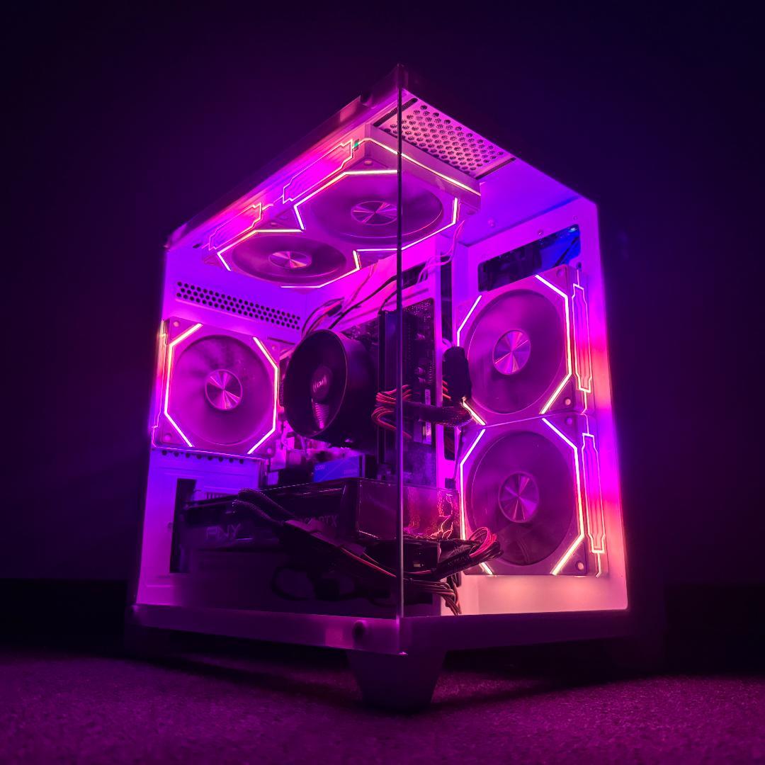 【SSSSランク】RTX4070Ti搭載ゲーミングPCフルセット★新品ケース★