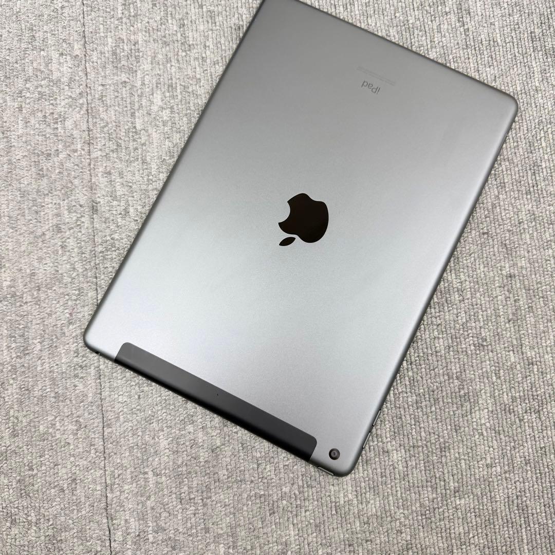 「美品」iPad第8世代 32G Wi-Fi + Cellularスペースグレイ
