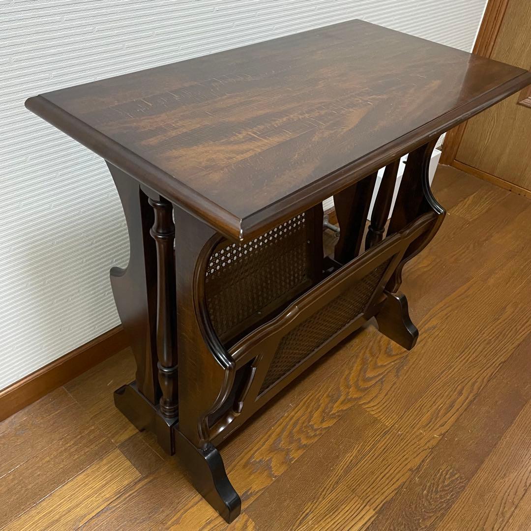 美品　オールドカリモク　サイドテーブル　マガジンラック付き　コロニアル