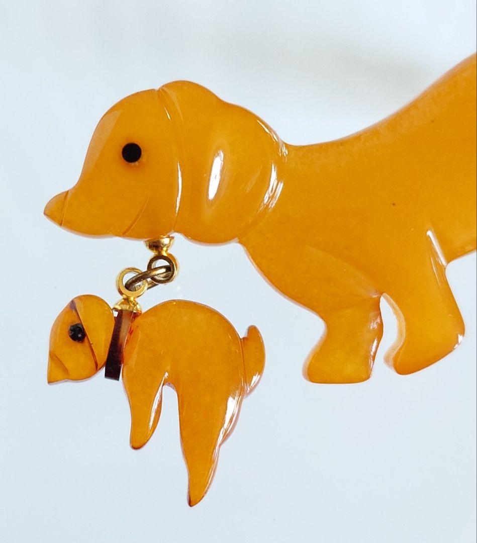 ヴィンテージ ブローチ バルト海琥珀 アンバー2種 ダックスフンド 親子 E49