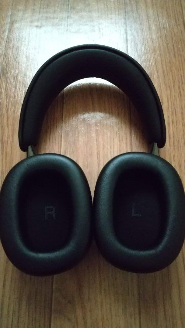 Bowers & Wilkins PX8 s2 ワイヤレスヘッドホン