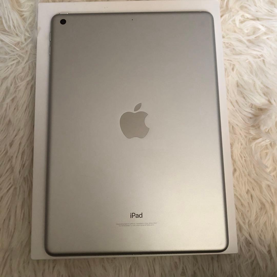 【完動品】iPad 第5世代 32GB Wi-Fi 【すぐ発送】