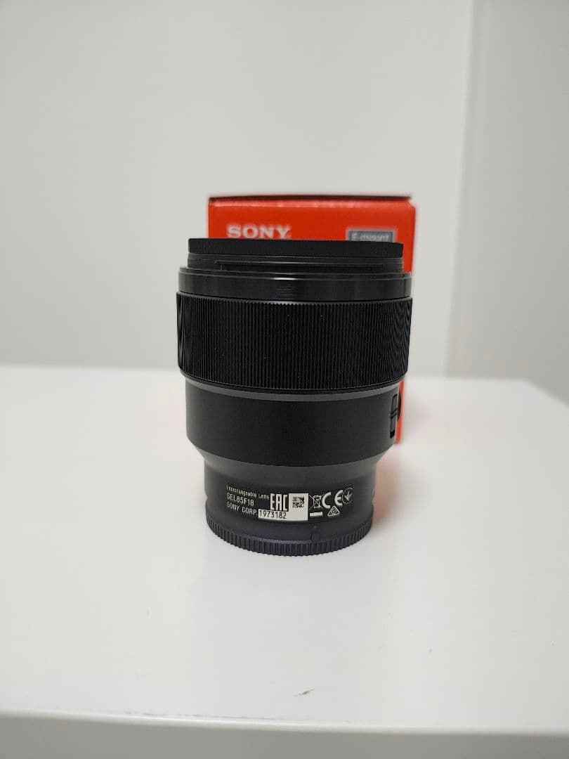 fUUyAN様用　超美品　sel85f18