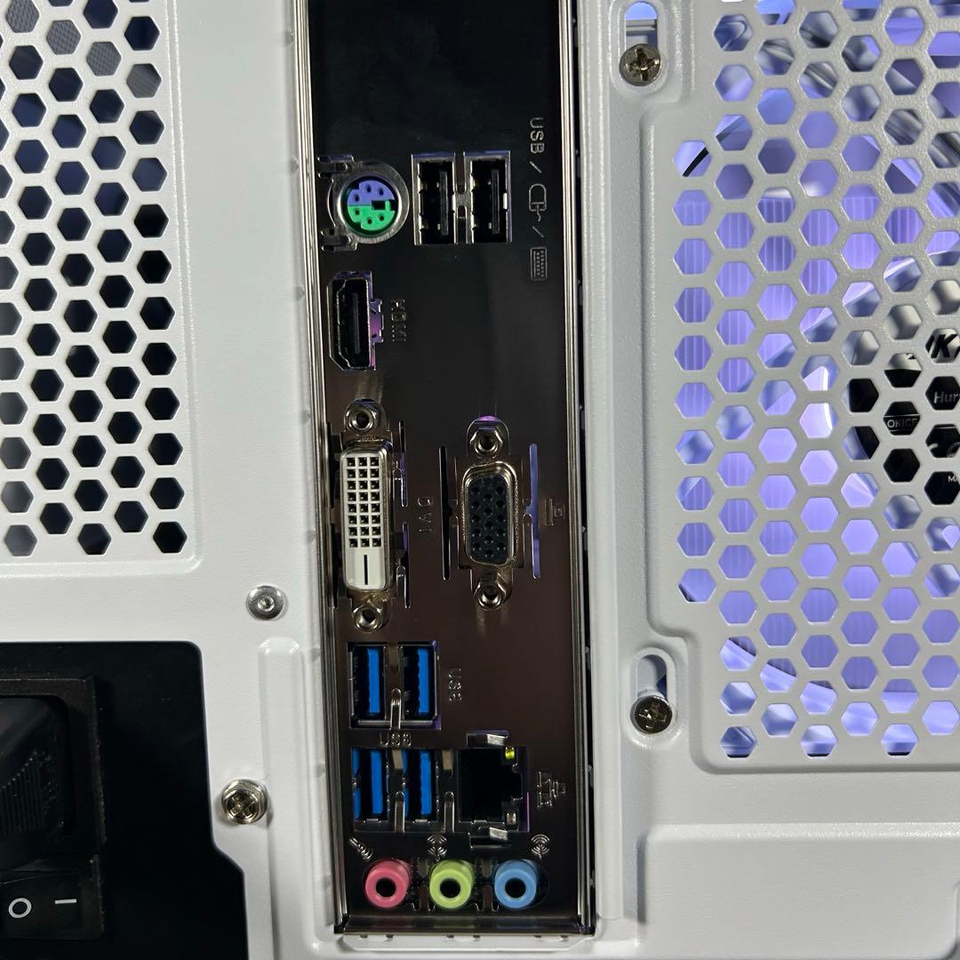 超高性能 白 ゲーミングPC RTX3070 Windows11 ワイルズ快適