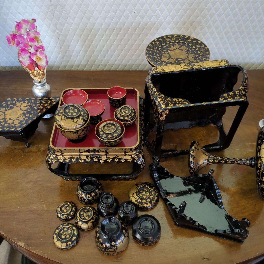 骨董　雛道具　お雛様　ひな祭り　木製　漆器　一式　金彩　木箱