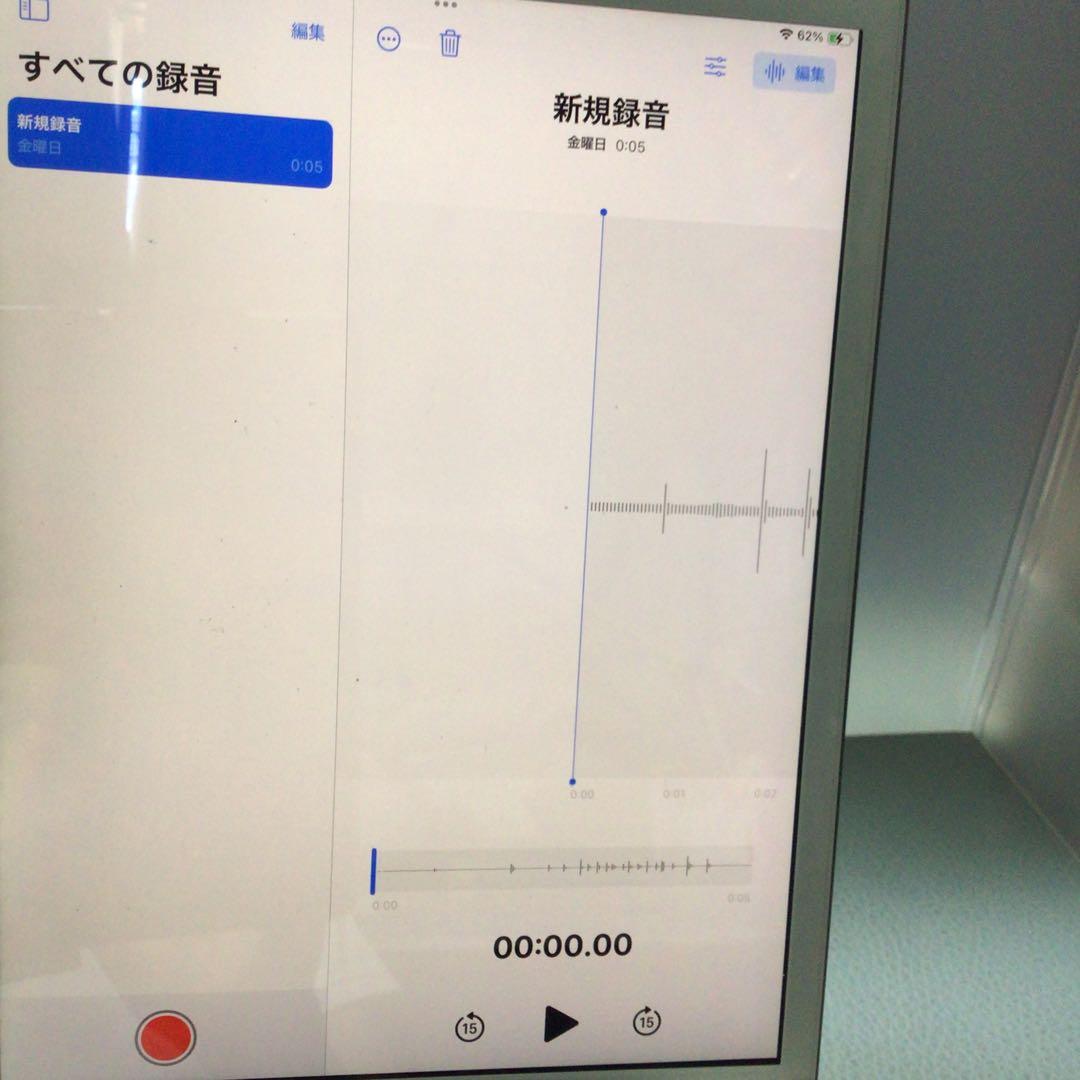 iPad 第7世代 32G wifi+ sim Gray バッテリー新品100%