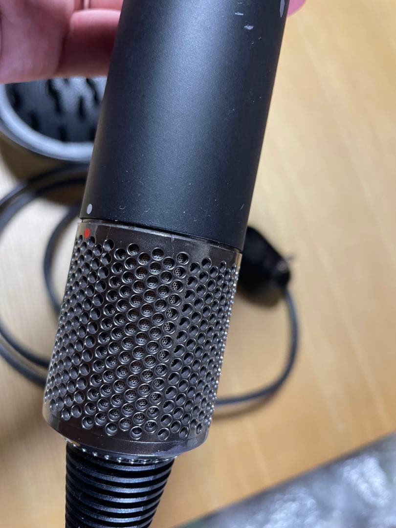 Dyson ドライヤー　ブラック