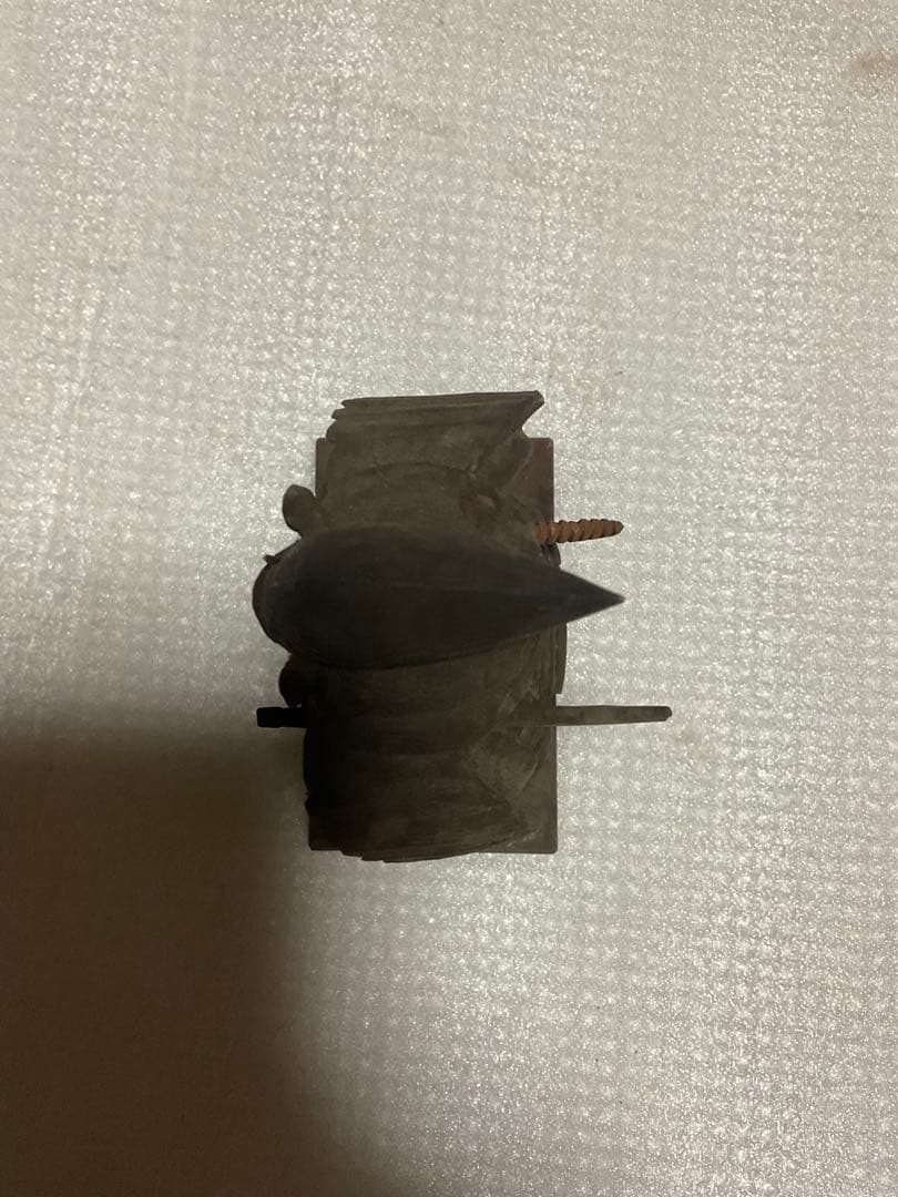 古武士の木彫り像【年代物アンティーク／岡山県加茂町にて仕入れ品】。