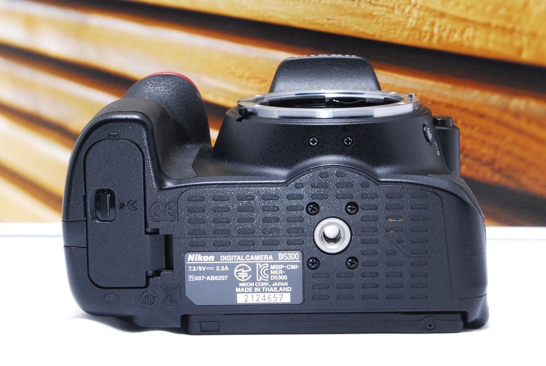 Nikon D5300 ダブルレンズキット ニコン 一眼レフカメラ　Wi-Fi