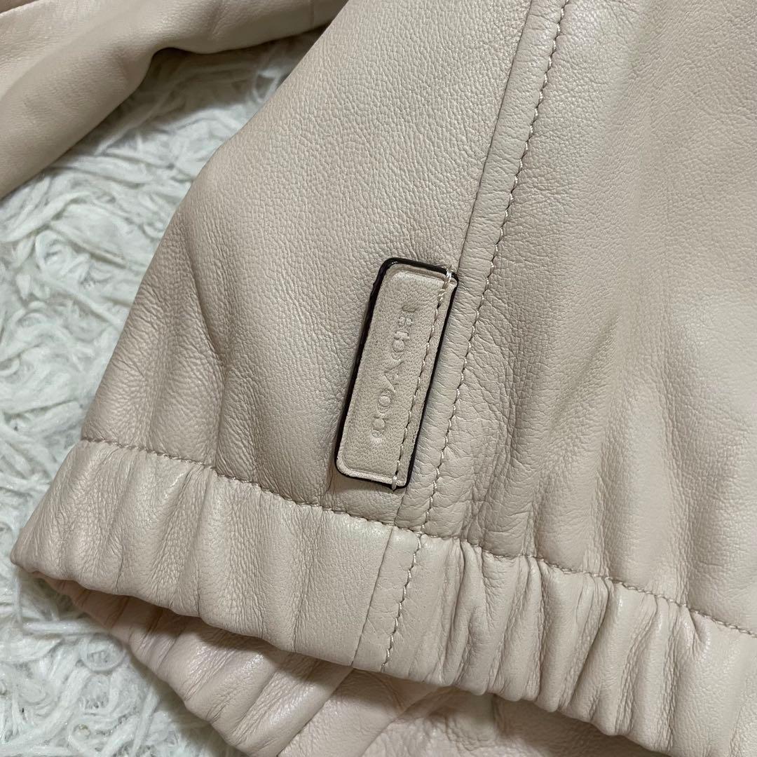 美品/現行モデル コーチ ラムレザージャケット ピンクベージュ クロップド L