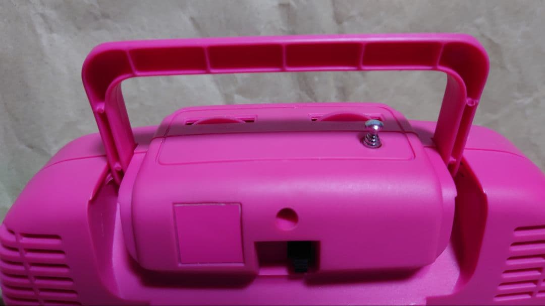 撮影の為開封のみ サンリオ　ハローキティ　ミニ ラジオ ポータブルラジオ