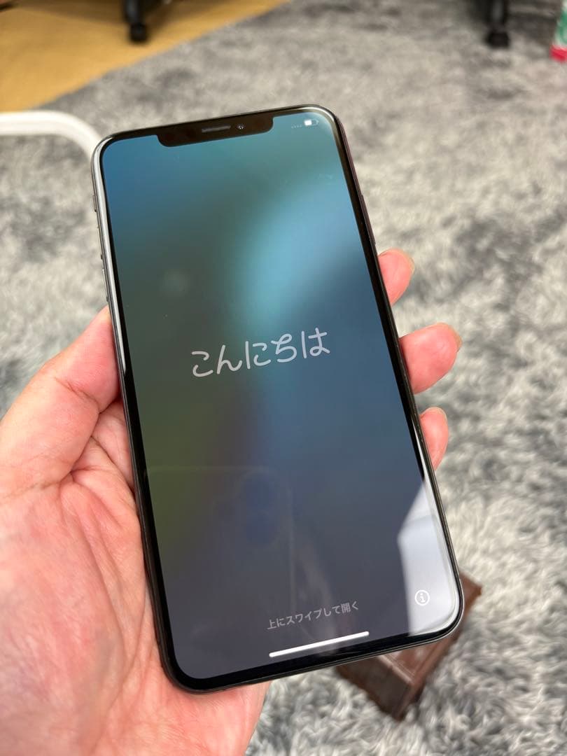 美品SIMフリー iPhone XS Max 256GBスペースグレイ 本体のみ