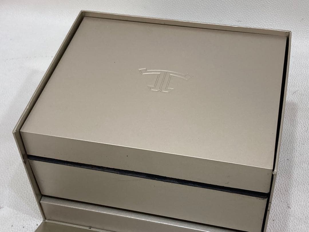 ジャガー・ルクルト レベルソ クォーツ レディース 腕時計 211.8.47