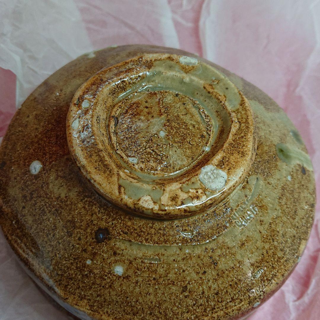 一双茶碗　志野茶碗と黒織部茶碗 共箱入