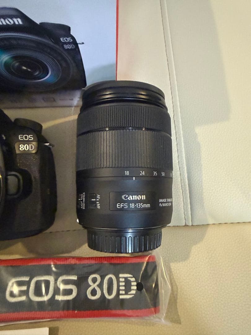 y*u様 【値下げ】Canon EOS 80D デジタル一眼レフ レンズセット本