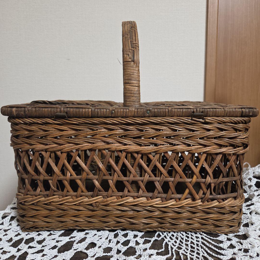 アンティーク　カゴ　パニエ　蓋付きバスケット　かご　籠