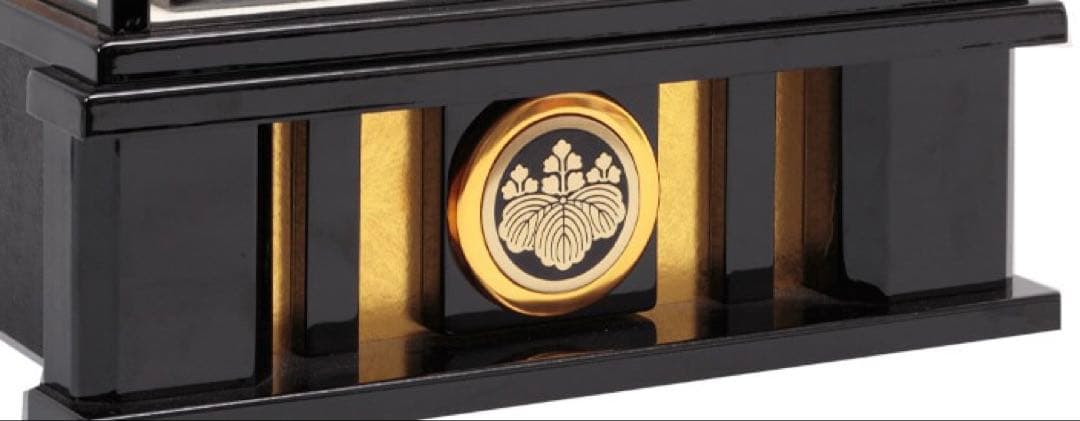 上杉謙信　東京久月　五月人形　銘木シリーズ　ホワイトオーク家紋付兜飾り収納セット
