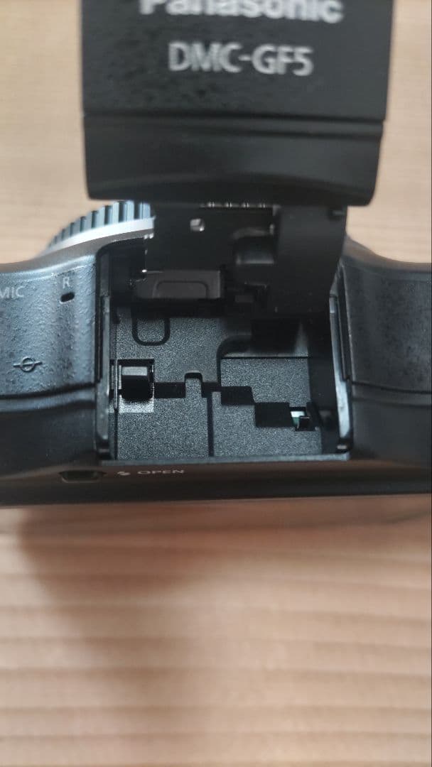 パナソニック　DMC-GF5 完動品　程度良好　ショット数約1500 日本製