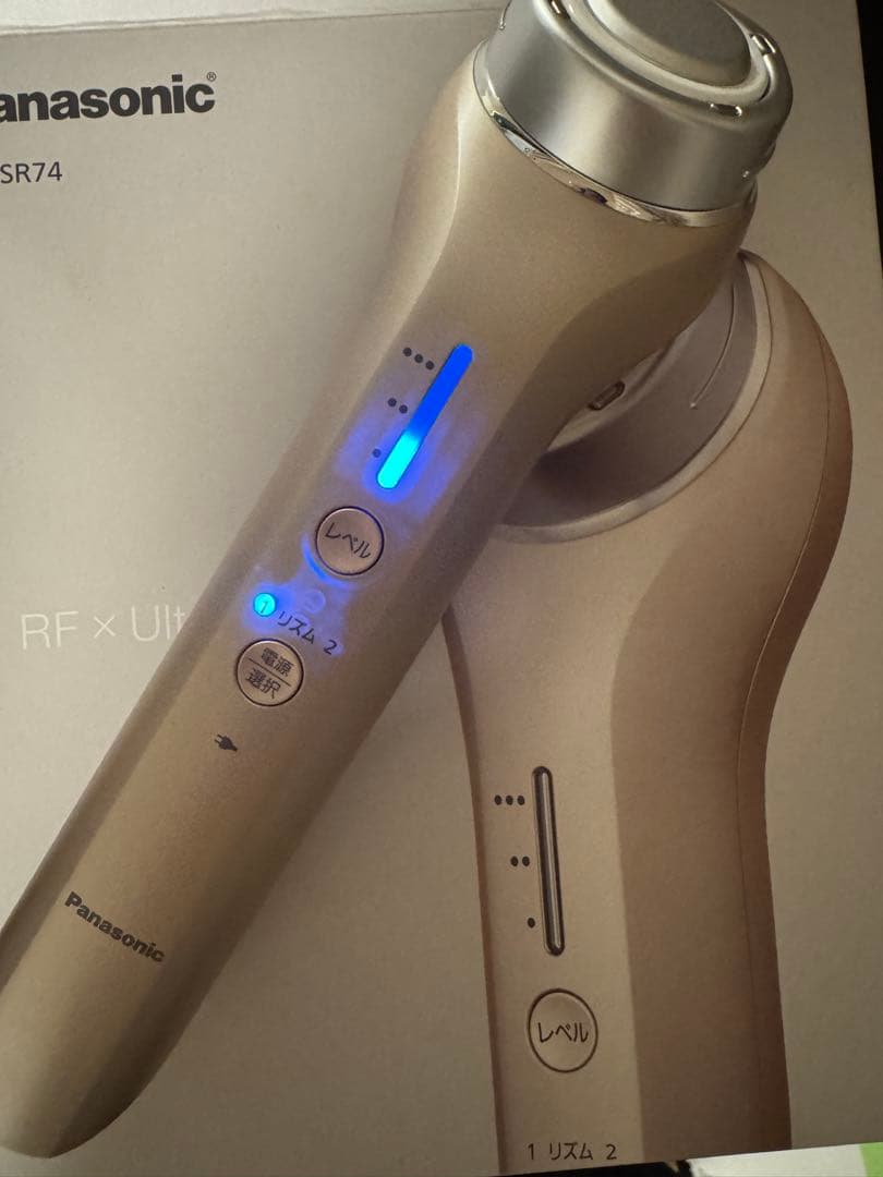ご予約品　Panasonic EH-SR74 美顔器 ゴールド
