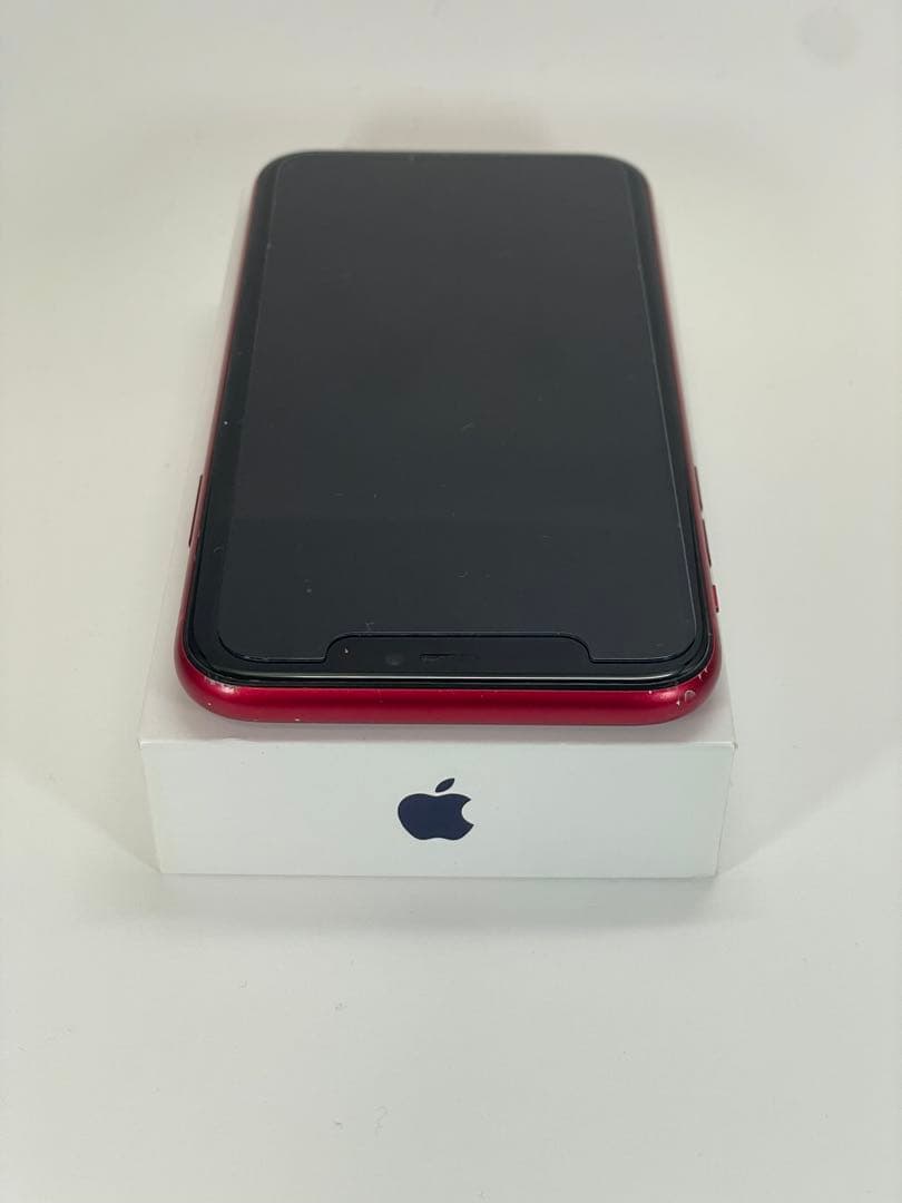 iPhone 11 レッド