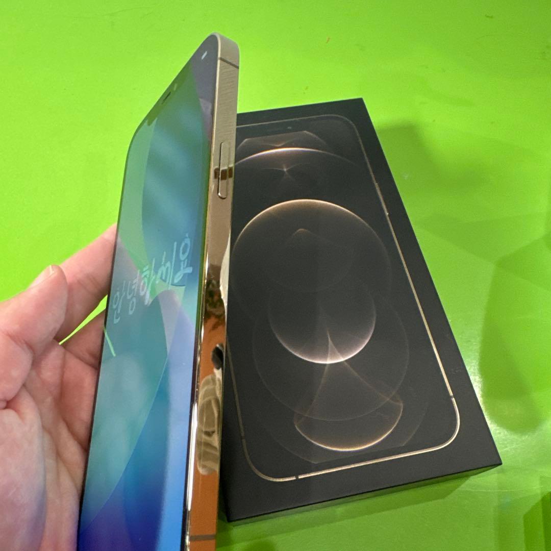 Apple iPhone 12 Pro Maxゴールド 本体 256GB