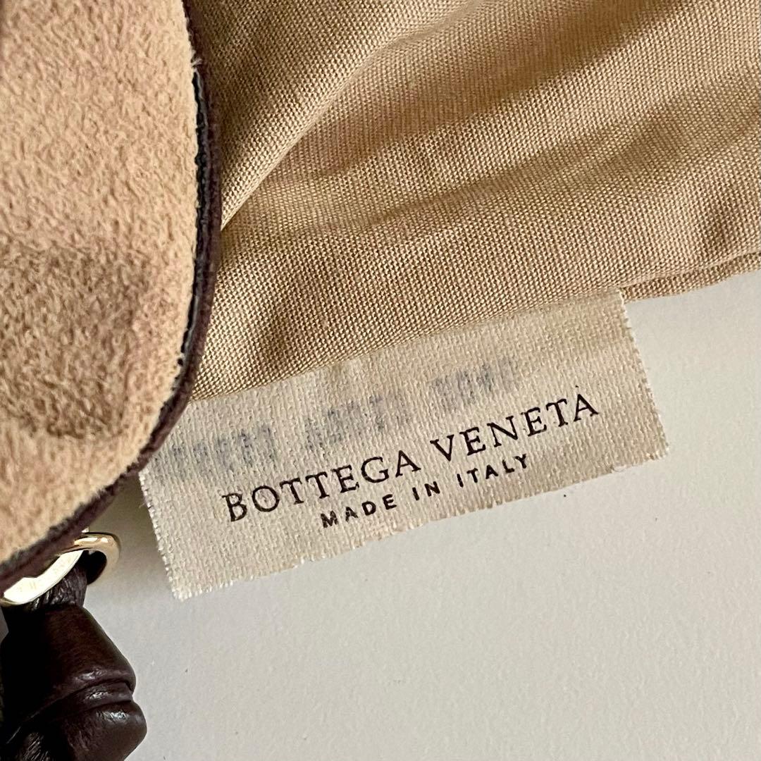 BOTTEGA VENETA ボッテカベネタ　ホーボーバッグ　イントレチャート