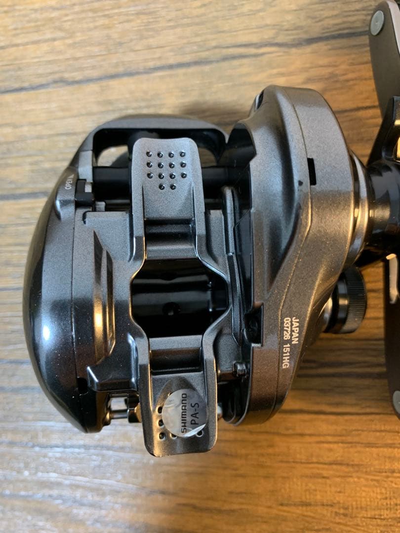 シマノ17クロナーク MGL 151HG 左ハンドル