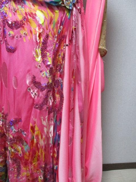 社交ダンス　ROBINHOODロビンフッド　ピンクキラキラドレス