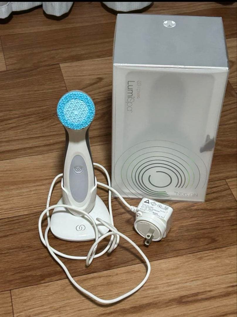 NU SKIN LumiSpa 美顔器 充電器付き