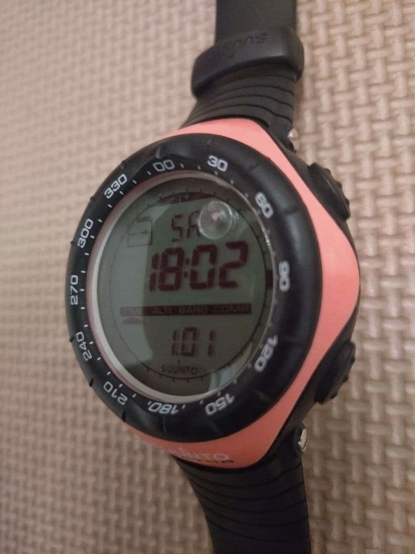 超美品 スント ベクター ピンク SUUNTO VECTOR pink