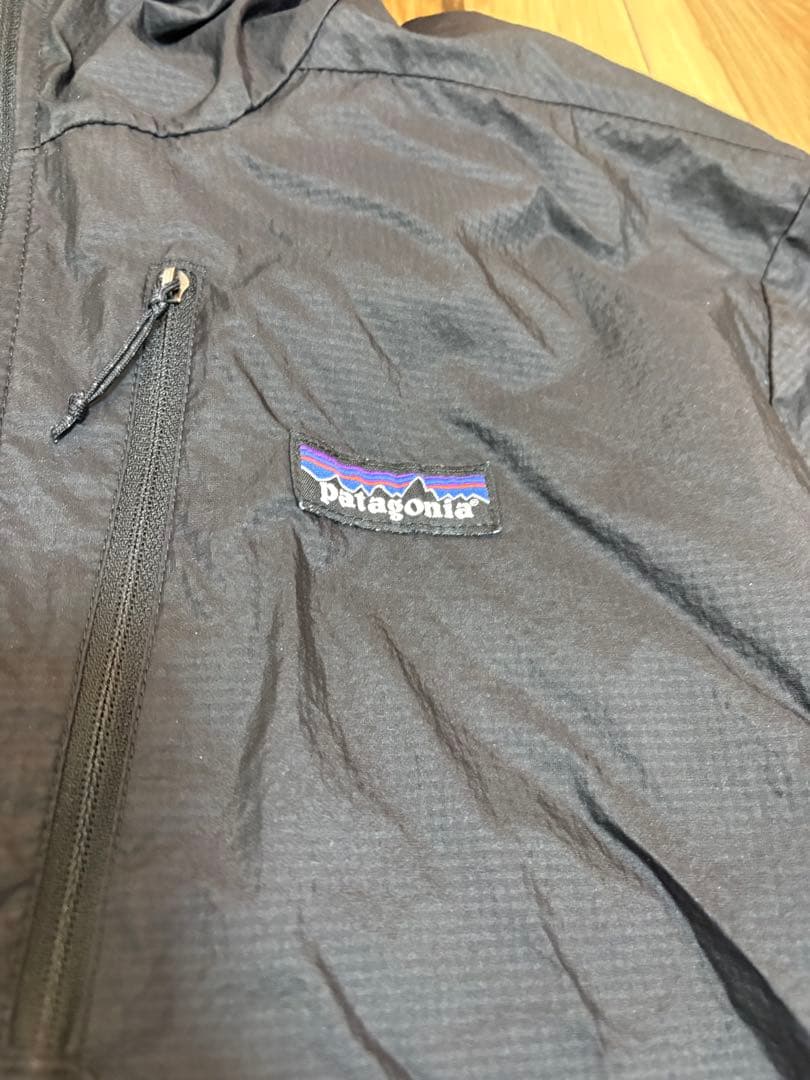 patagonia ブラック フーディニジャケット L