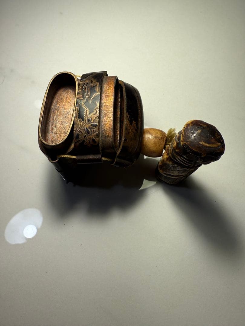 蒔絵 印籠 人物彫刻根付付