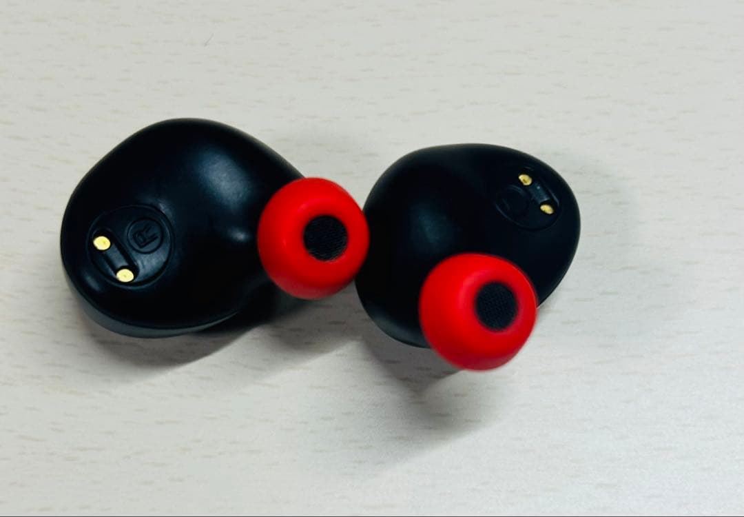 石川界人　イヤホン