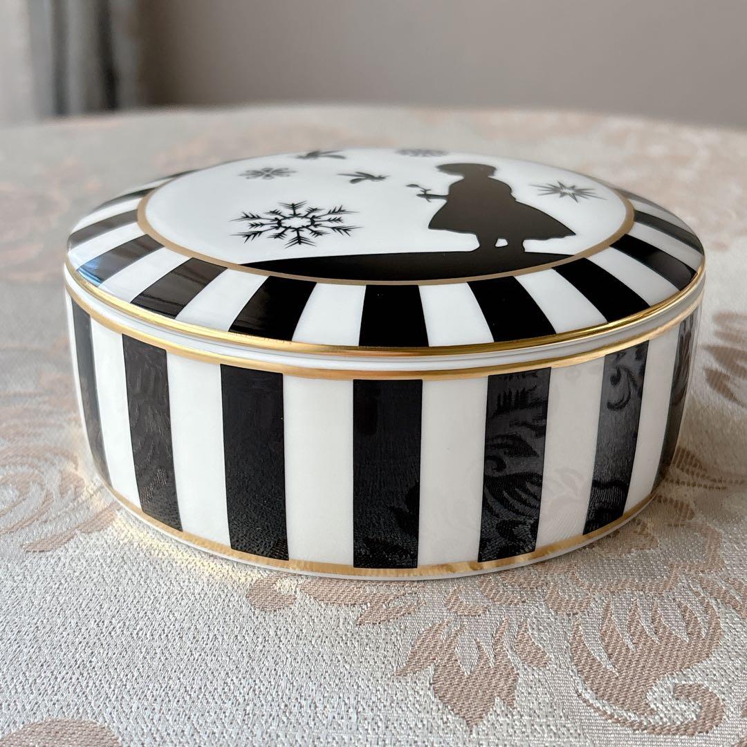 未使用★リチャードジノリ★クリスマス限定★ラウンドボックス　小物入れ