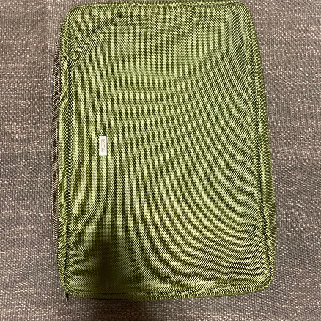 TUMI エクスパンダブル・オーガナイザー・コンピューター・ブリーフ