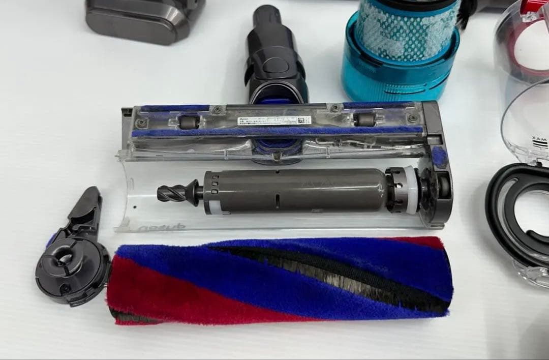 中古　格安　ダイソン　掃除機　SV21 本体　ヘッド　パイプ　純正バッテリー付き