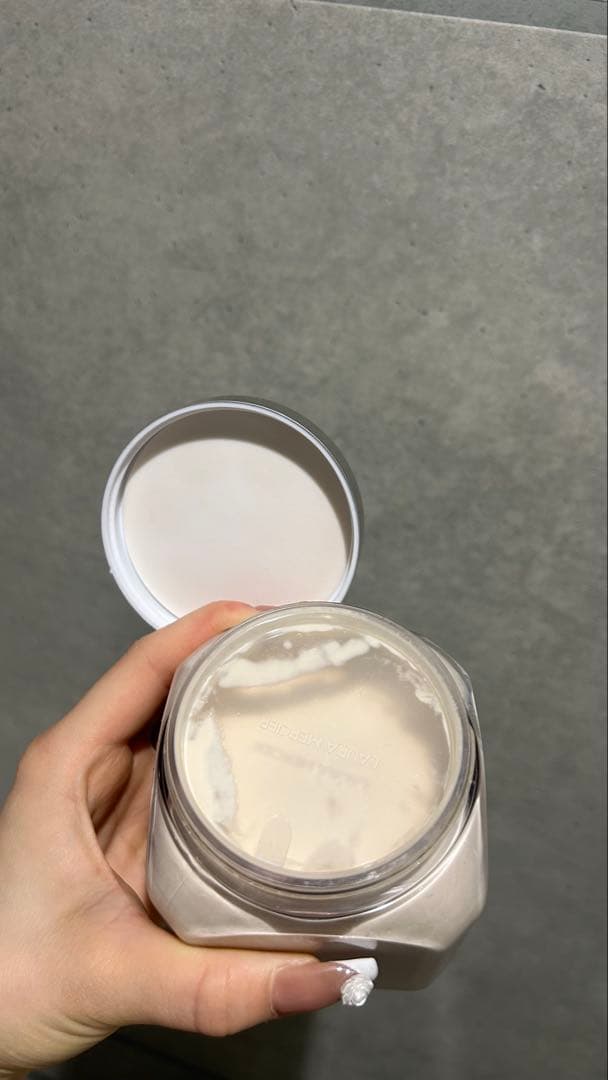 ⭐︎ari* プロフィール必須 ⭐︎LAURA MERCIER