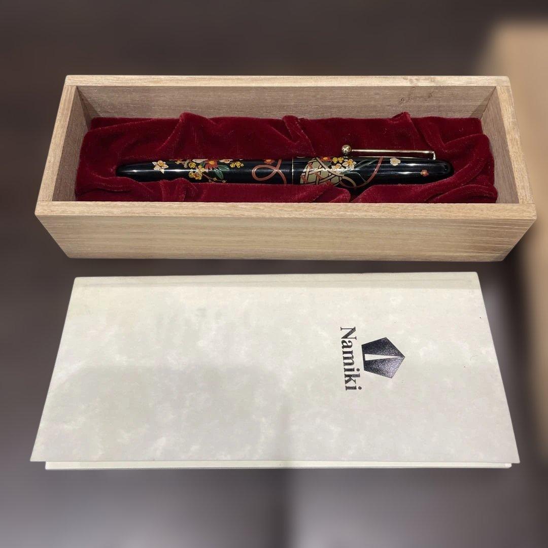 Namiki 万年筆 花のデザイン 木製ボックス付き