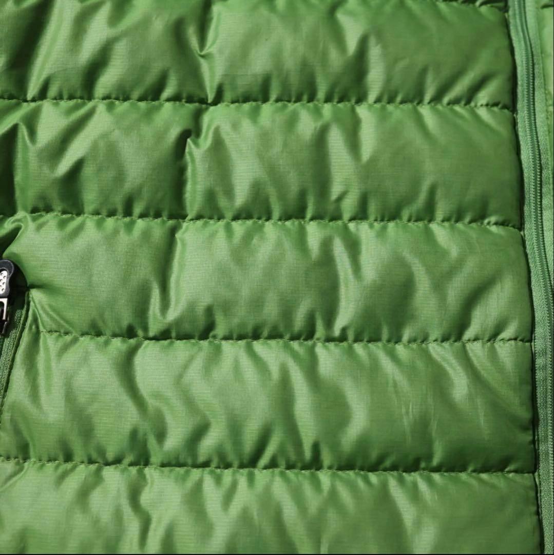 Patagonia 緑色ダウンジャケット