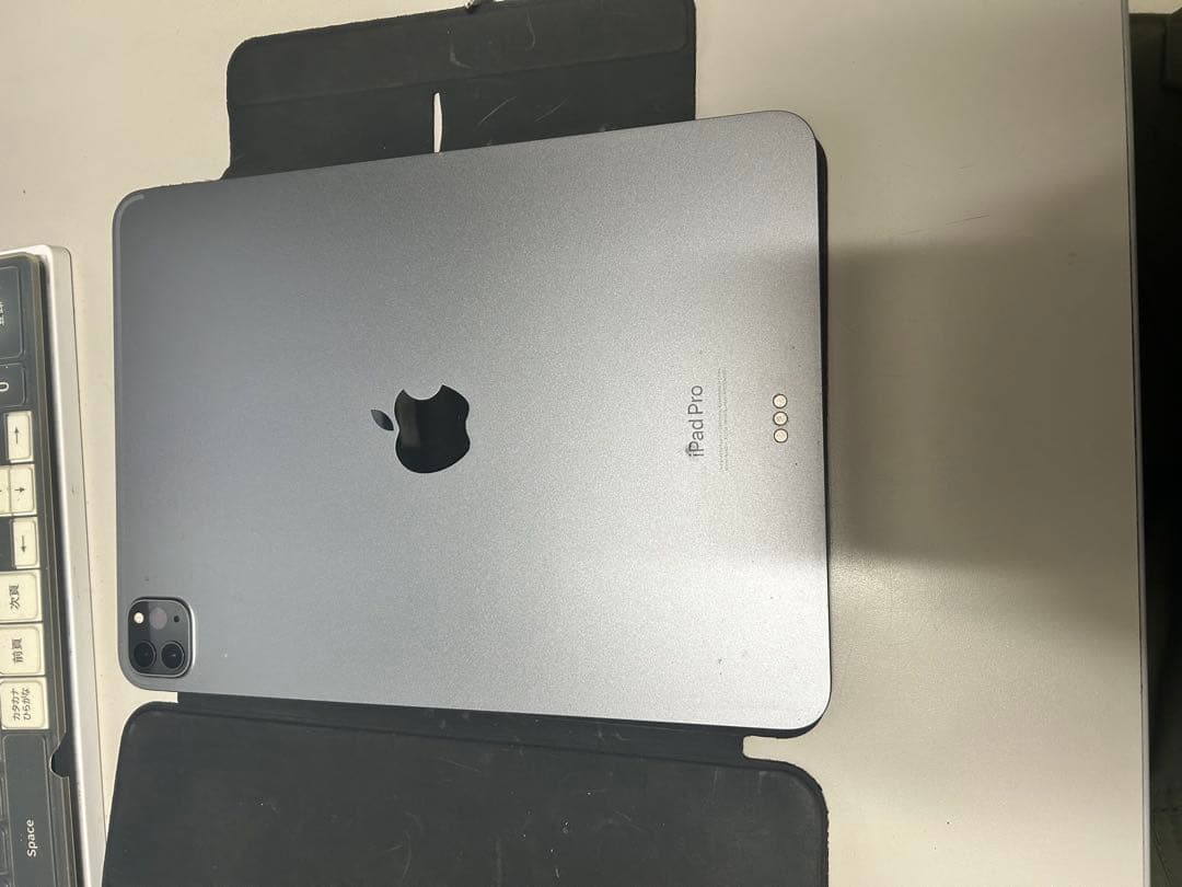 Apple iPad Pro 第4世代 WiFiモデル ケース付き